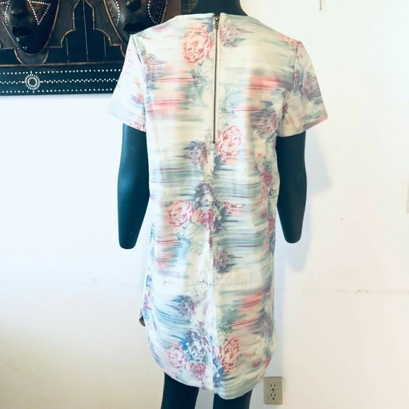 Asos 100% Leather Multicolor Floral Crew Neck Short Sleeves Mini Dress Size 8 - Picture 5 of 10